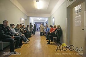 Чиновники хотят насильно навязывать сотрудникам бюджетной сферы муниципальные медицинские полисы